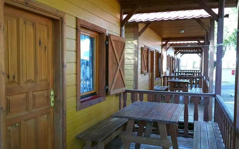 بانگلوی لوکس, Camping L'alqueria