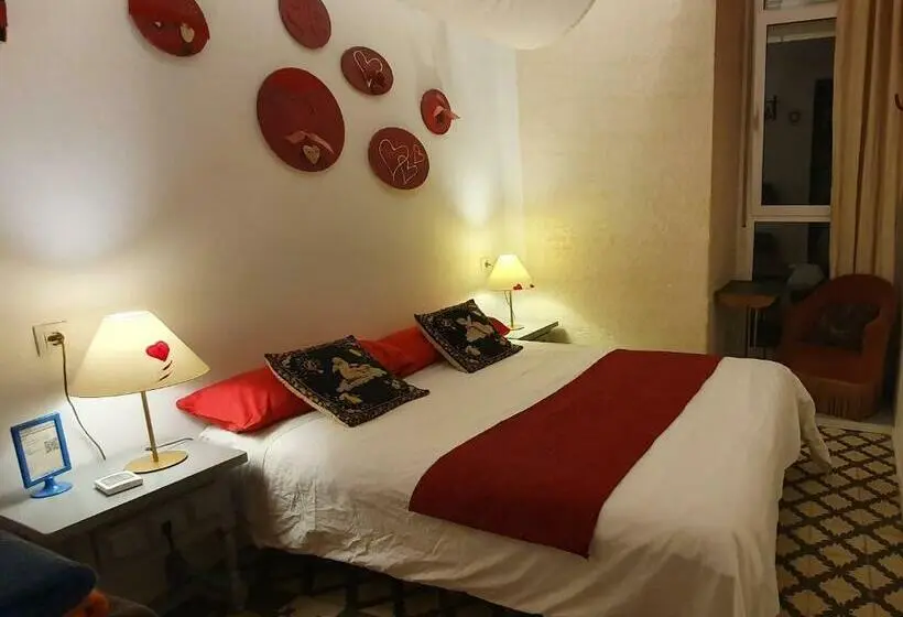 اتاق استاندارد یک نفره, Barrio Boutik Hostal Long Stays