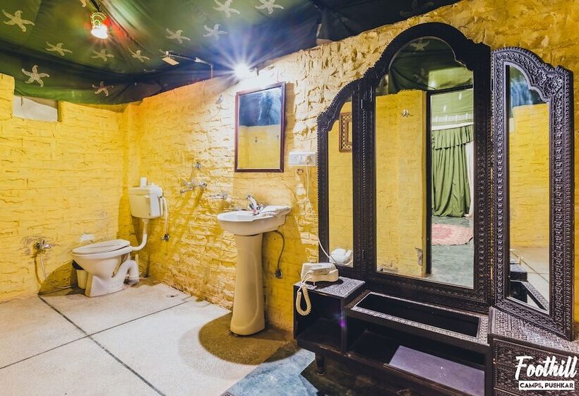 چادر با خدمات رفاهی لوکس, Foothill Pushkar Resort