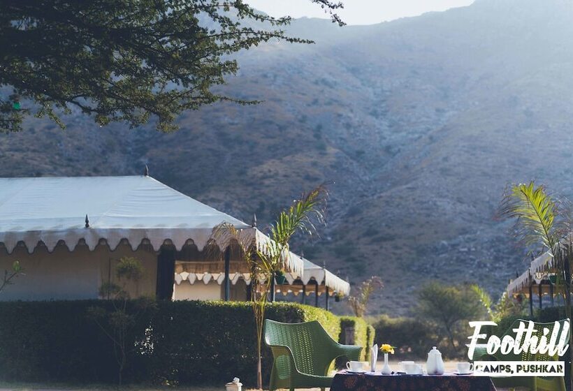چادر با خدمات رفاهی فوق ممتاز, Foothill Pushkar Resort