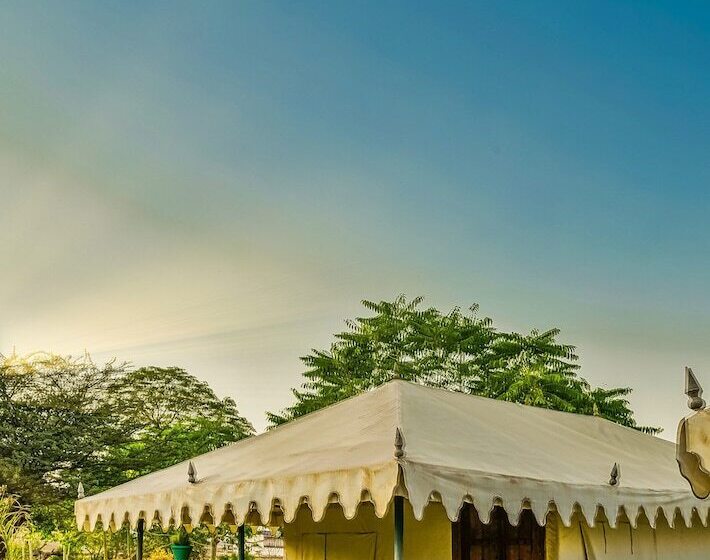 چادر با خدمات رفاهی فوق ممتاز, Foothill Pushkar Resort