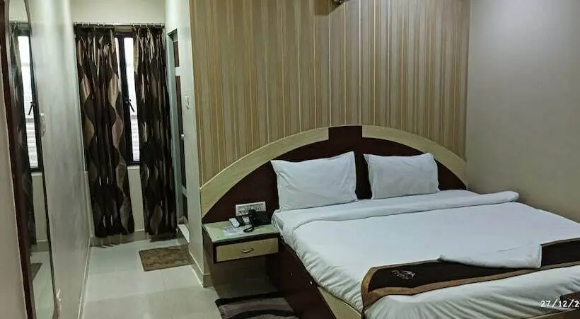 Deluxe-huone, Corporate Inn