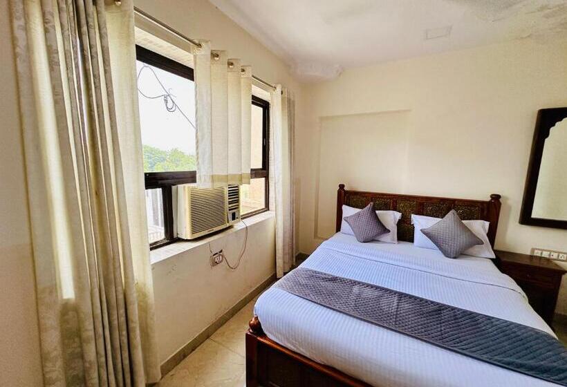 Deluxe-huone, Empire Palace