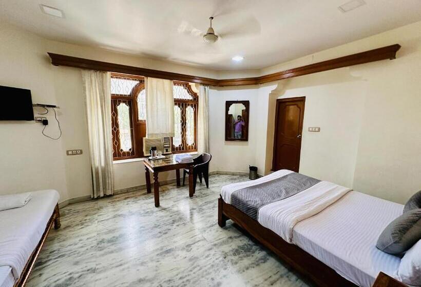 Sviitti, Empire Palace