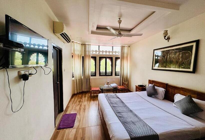 Sviitti, Empire Palace