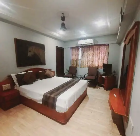 Chambre Standard, Jmc Group