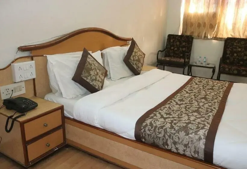 Chambre Standard, Jmc Group