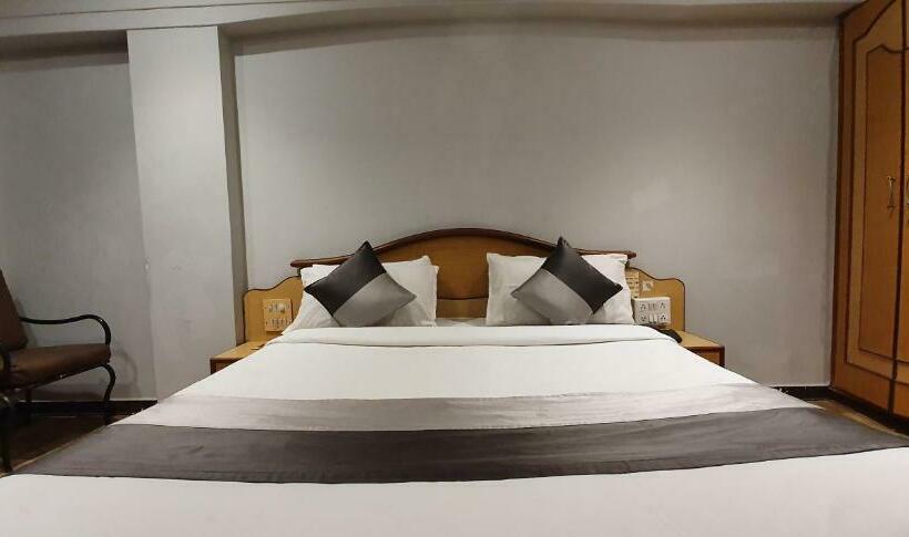 Quarto Estandar, Jmc Group