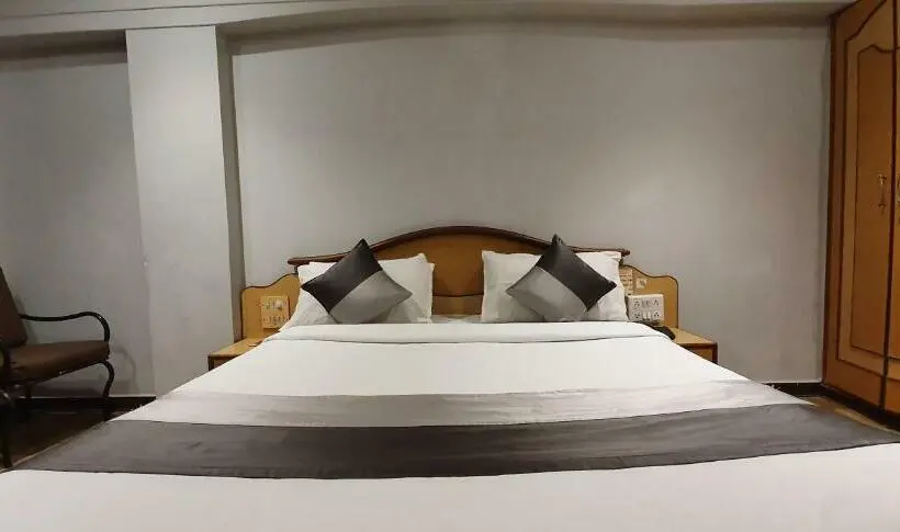 Chambre Standard, Jmc Group