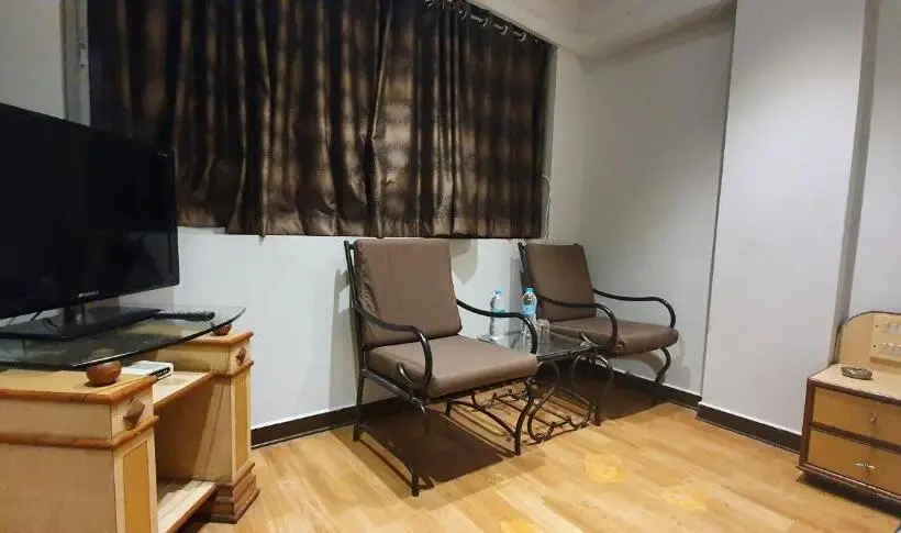 Chambre Supérieure, Jmc Group