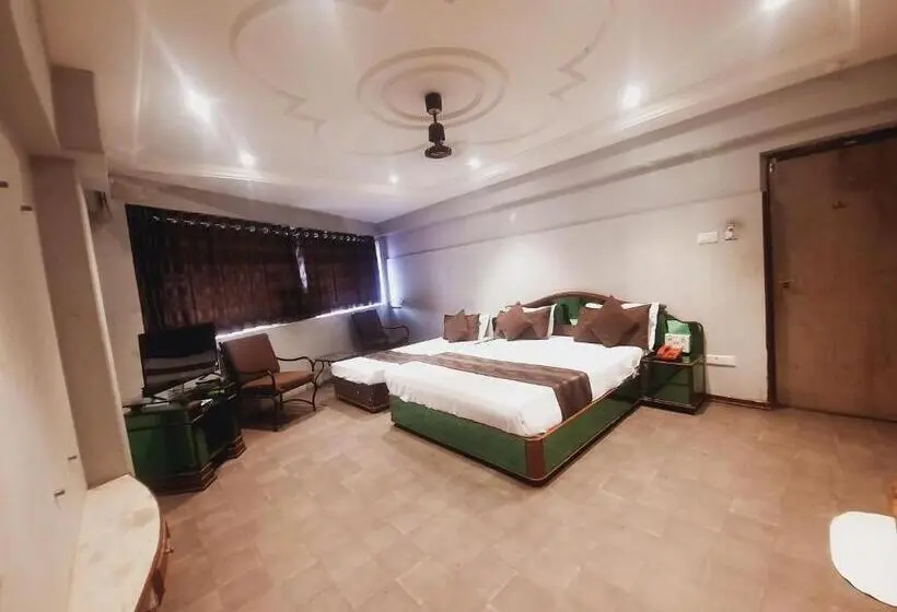 Chambre Familiale Deluxe, Jmc Group