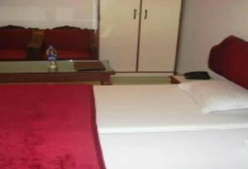 デラックスルーム, Surpin Palace