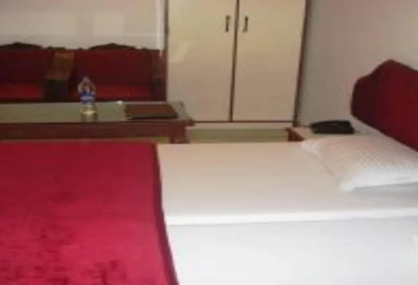デラックスルーム, Surpin Palace