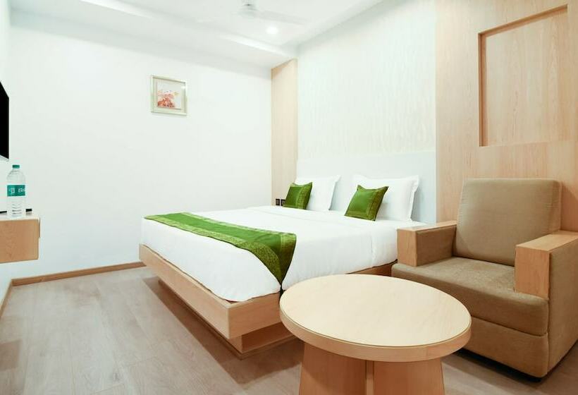 デラックスルーム, Treebo Vinayak Inn