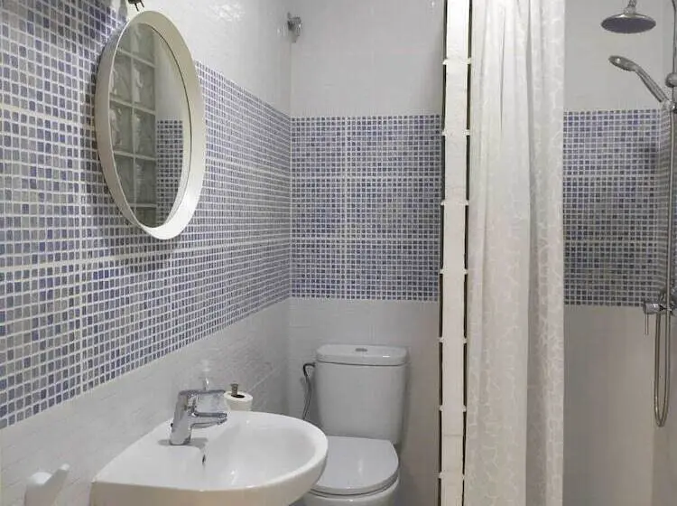 اتاق اکونومی با حمام مشترک, Málaga Centro Hostel