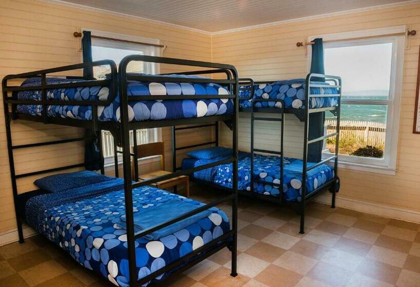 سرير فى غرفة مشتركه, Hi Point Montara Lighthouse