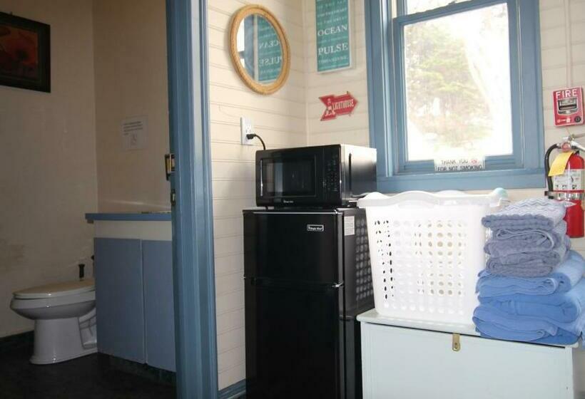 جناح, Hi Point Montara Lighthouse