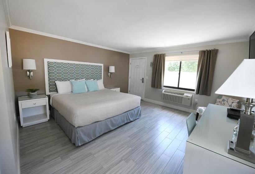Стандартный Номер Кровать Кинг, Bayview Resort