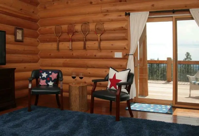 اتاق استاندارد برای معلولان, Courtwood Inn