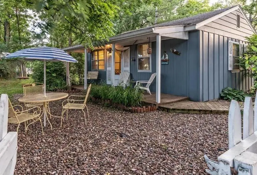 キャビン, Silver Heart Inn & Cottages