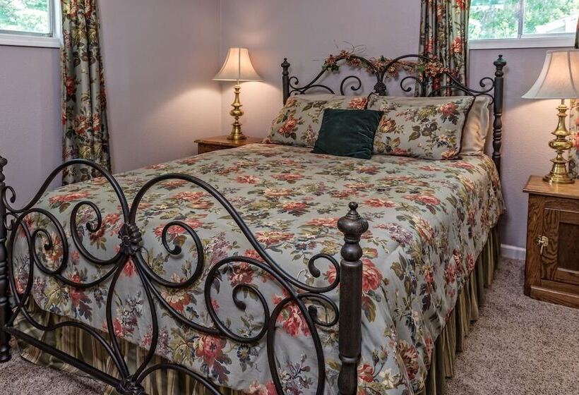 كابينة, Silver Heart Inn & Cottages