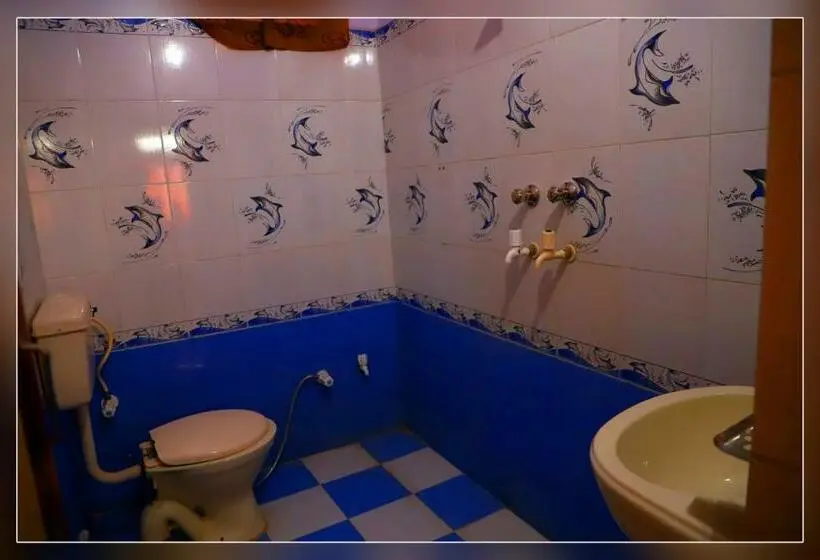 Standard-huone, Renuka