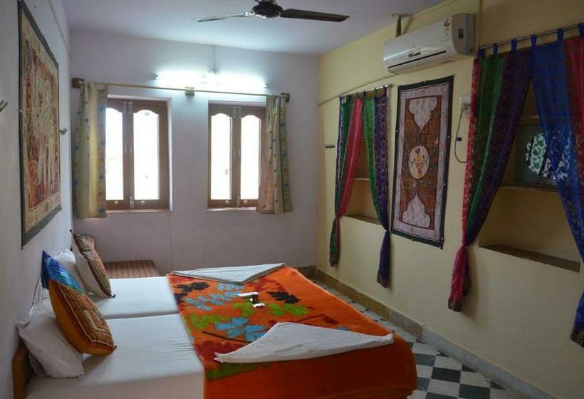 Quarto Estandar, Renuka