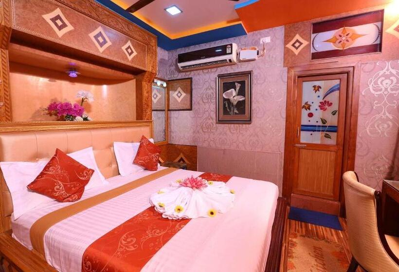 이그제큐티브 룸, Shri Swarna S Palace   A Business Class