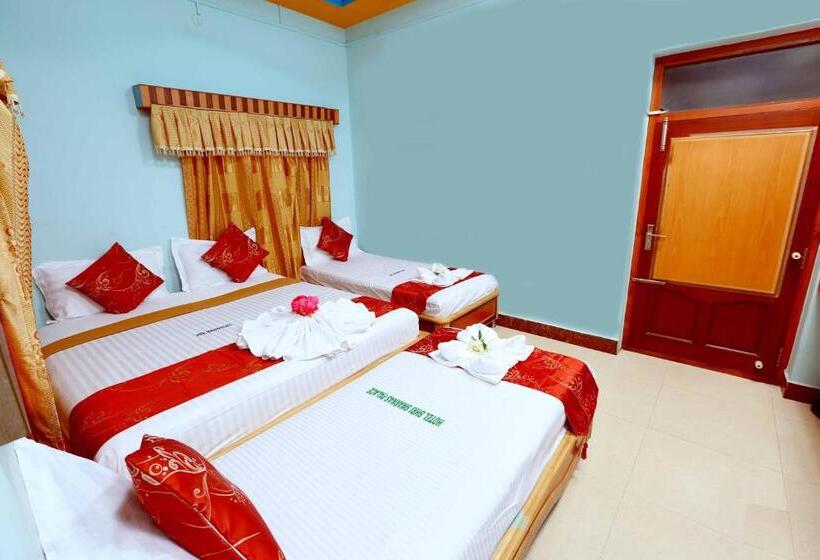 이그제큐티브 룸, Shri Swarna S Palace   A Business Class