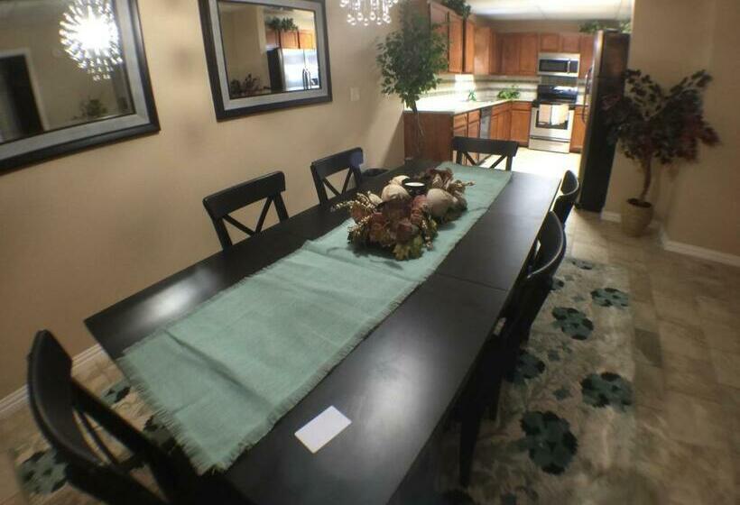 Люкс Повышенной Комфортности, Austin Motor Inn