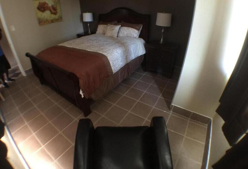 Люкс Повышенной Комфортности, Austin Motor Inn