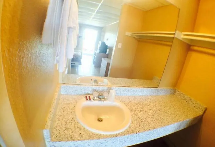 エコノミールーム, Austin Motor Inn