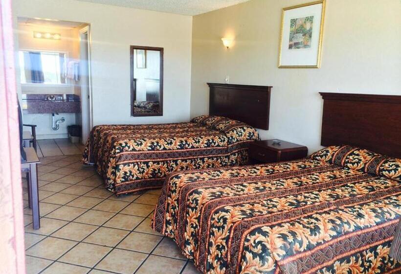 Номер Стандарт, Austin Motor Inn