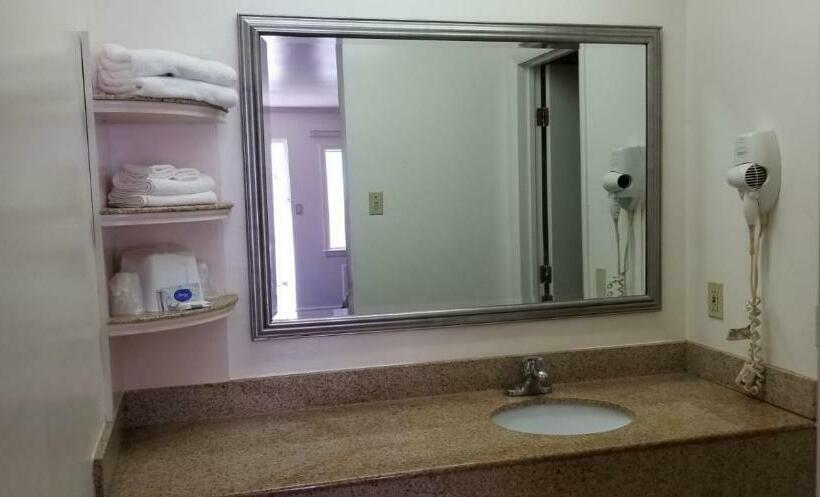 스탠다드 룸 킹사이즈 침대, Budget Lodge