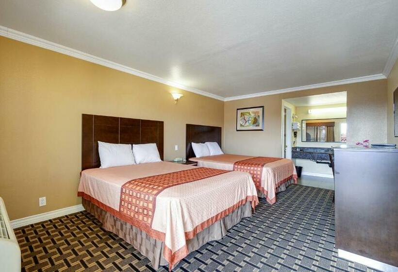 Номер Deluxe, Hacienda Inn