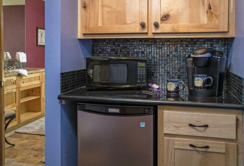 חדר סופריור לשלושה, Outlook Inn Bed And Breakfast