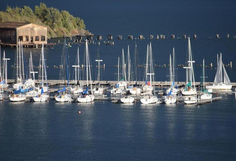 חדר סופריור עם מיטת קינג, Outlook Inn Bed And Breakfast