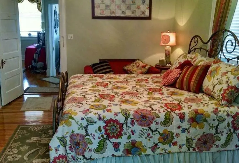 Perhesviitti, Sandstone Street Bed And Breakfast