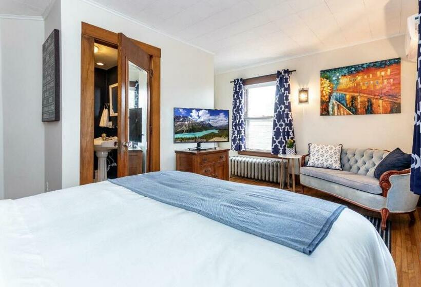 豪华套房, The Butler House Bed & Breakfast