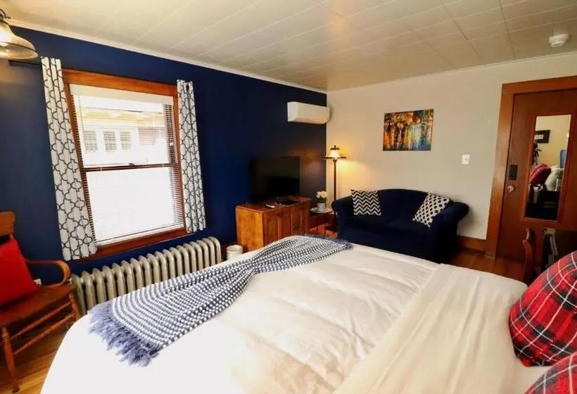 キングサイズベッドのデラックススイート, The Butler House Bed & Breakfast