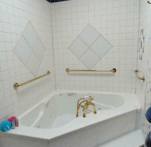 스탠다드 룸 킹사이즈 침대, Book Nook Inn