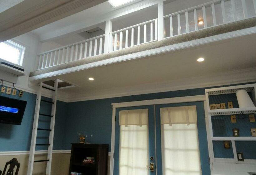 스탠다드 룸 킹사이즈 침대, Book Nook Inn