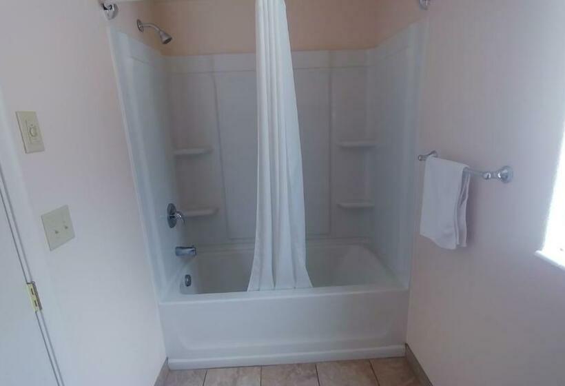 带大床的标准间, Blue Pine Motel