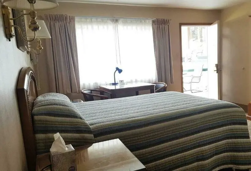 スタンダードルーム, Bristlecone Motel