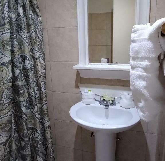 غرفة قياسية, Clarysville Motel