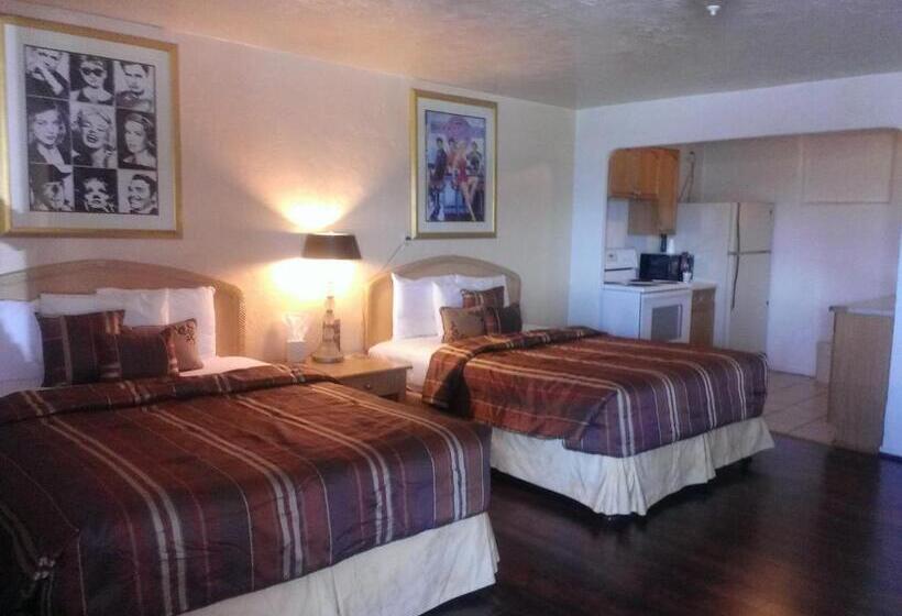 غرفة ديلوكس, El Trovatore Motel