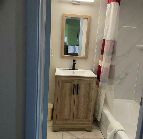 غرفة قياسية سرير كينج, Gas Lite Motel Lawrenceville