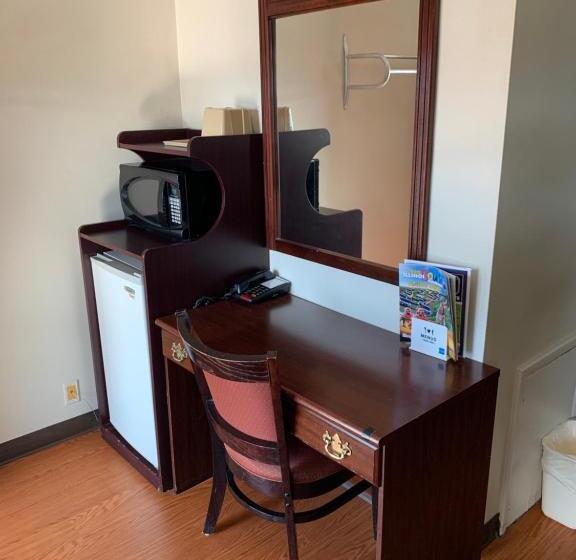 غرفة قياسية سرير كينج, Gas Lite Motel Lawrenceville