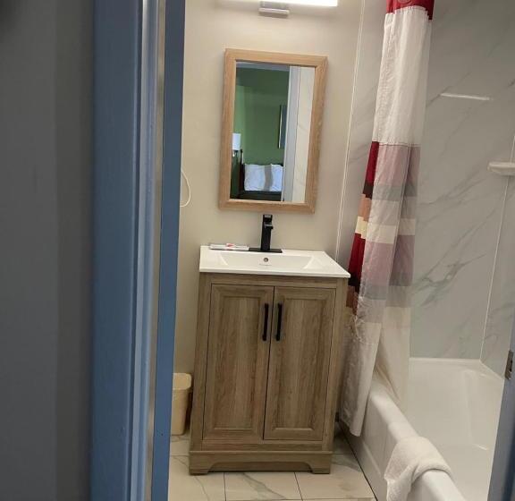 غرفة ديلوكس, Gas Lite Motel Lawrenceville