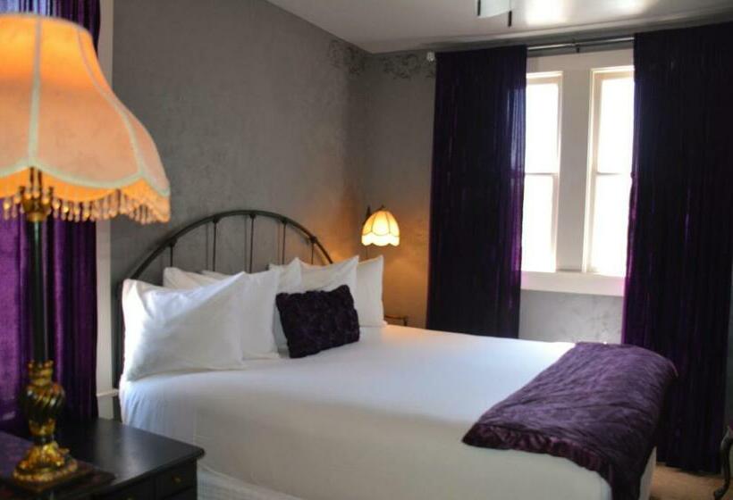 غرفة قياسية سرير كينج, Grand Highland